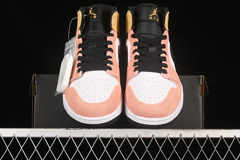 All categories Air Jordan Jordan series basketball shoes Air Jordan 1 Mid Air Jordan 1 Mid AJ1 Joe 1 neutral powder mid-top cultural casual sneakers DX4332-800